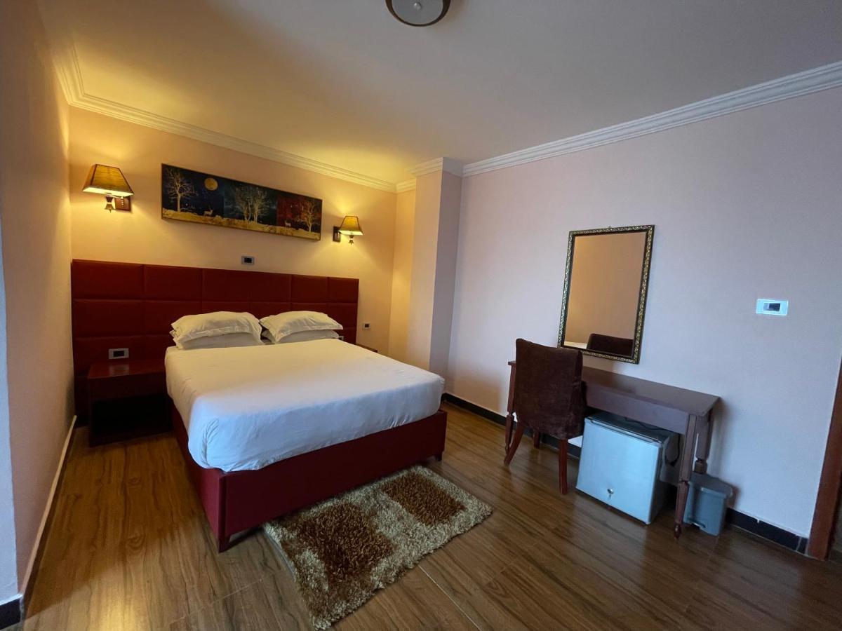 Moonlight Hotel Adis Abeba Exterior foto