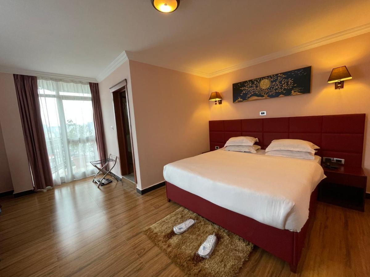 Moonlight Hotel Adis Abeba Exterior foto